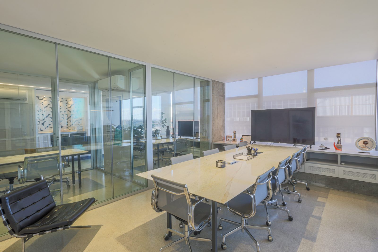 Sala de reuniões do escritório da Tretori em Brasília